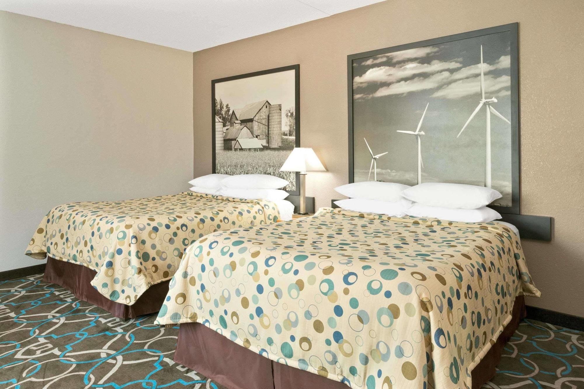 Hotel Super 8 By Wyndham Walnut Exteriér fotografie